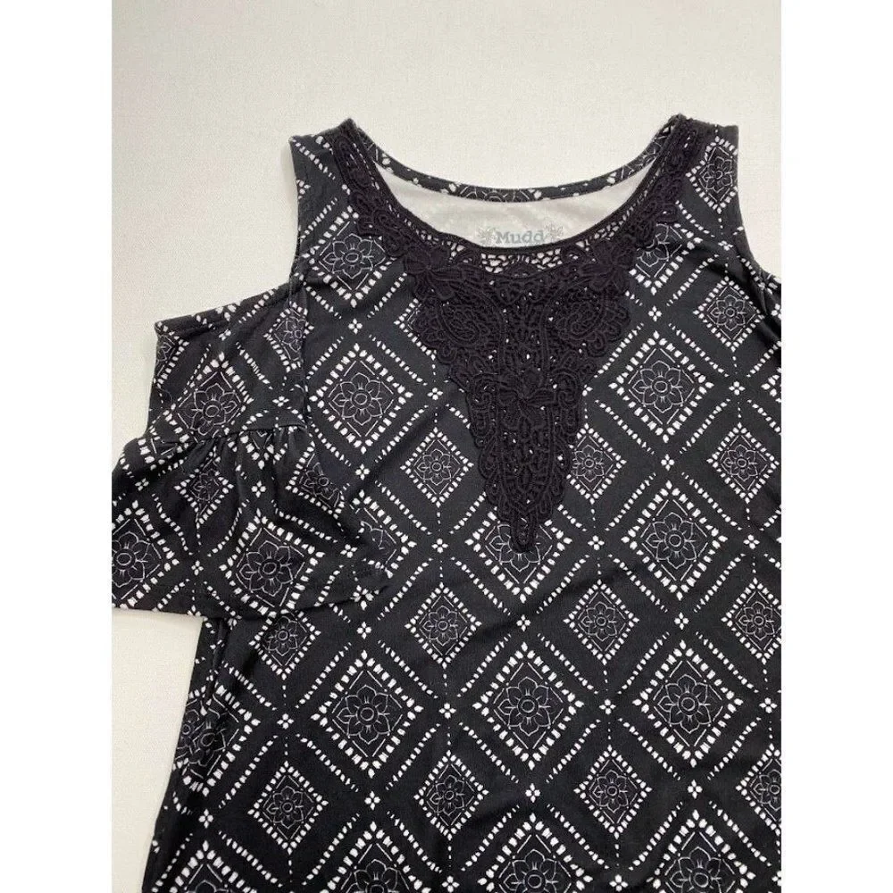 Lot of 2 Girls Black White Dresses Old Navy & Mudd 10 12‎